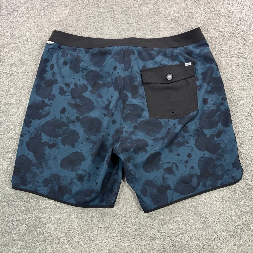 Vuori Cruise Boardshorts Mens 38 Blue Black Swim Surf Trunks Quick Dry Stretch